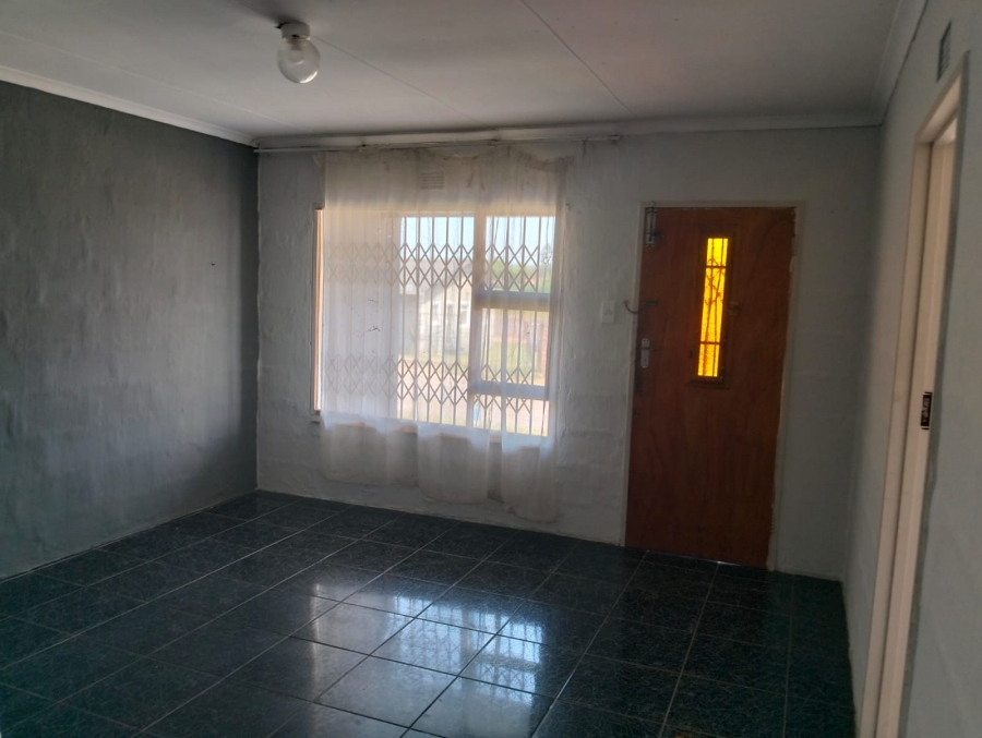 To Let 3 Bedroom Property for Rent in Northcrest Eastern Cape